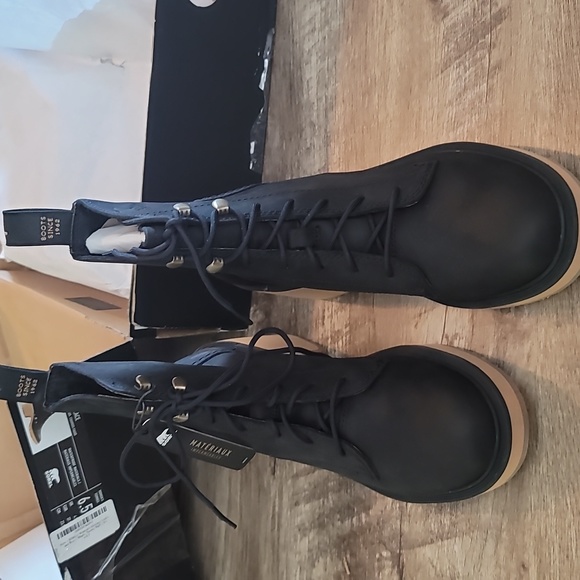Brand new 6.5 Sorel Hi Line Heel Lace Black - Picture 2 of 10